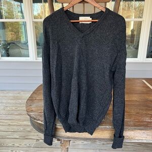 LL Bean Vintage Men’s Virgin LambsWool V-Neck Sweater Gray Made in USA XL Tall